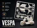 Kit Card Vespa Classic Scooter impreso en 3D blanco con tarjeta de piezas y modelo armado