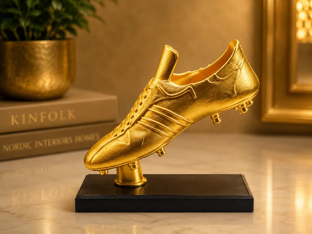 Trofeo botín dorado clásico personalizable 3D sobre base negra