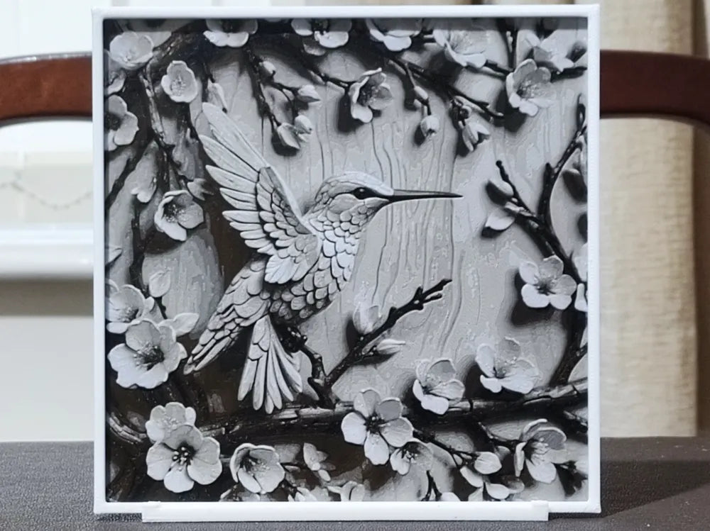  "Colibrí blanco y negro cuadro decorativo 3D — arte de pared con relieve impreso en PLA Uruguay"