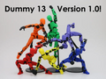 Dummy 13 figuras articuladas 3D en colores naranja verde morado rojo amarillo y azul con base negra
