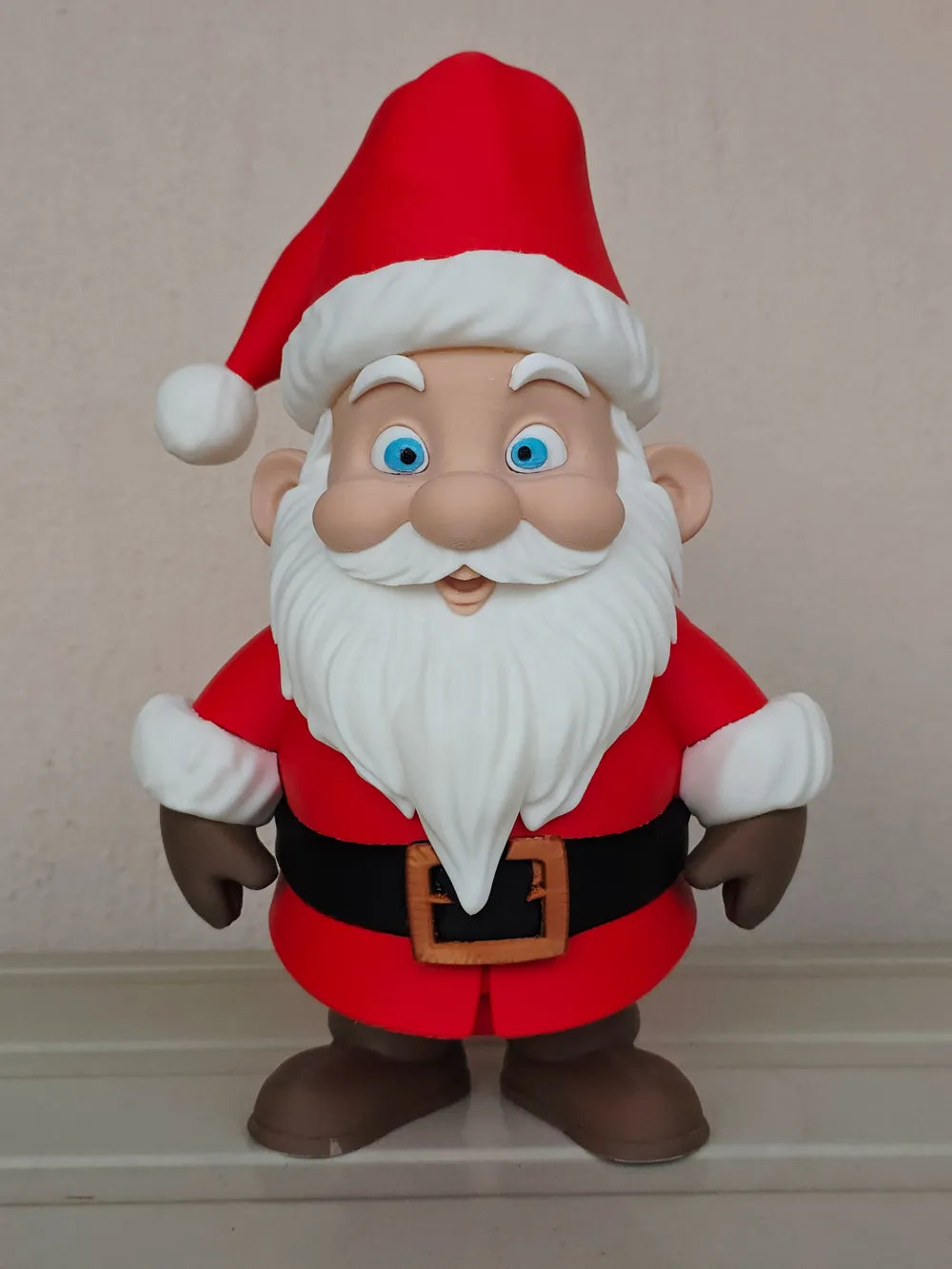 Figura de Papá Noel ensamblable 3D de 15cm en colores rojo, blanco, negro, marrón y dorado