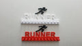 Medallero Runner 18cm en colores blanco y rojo